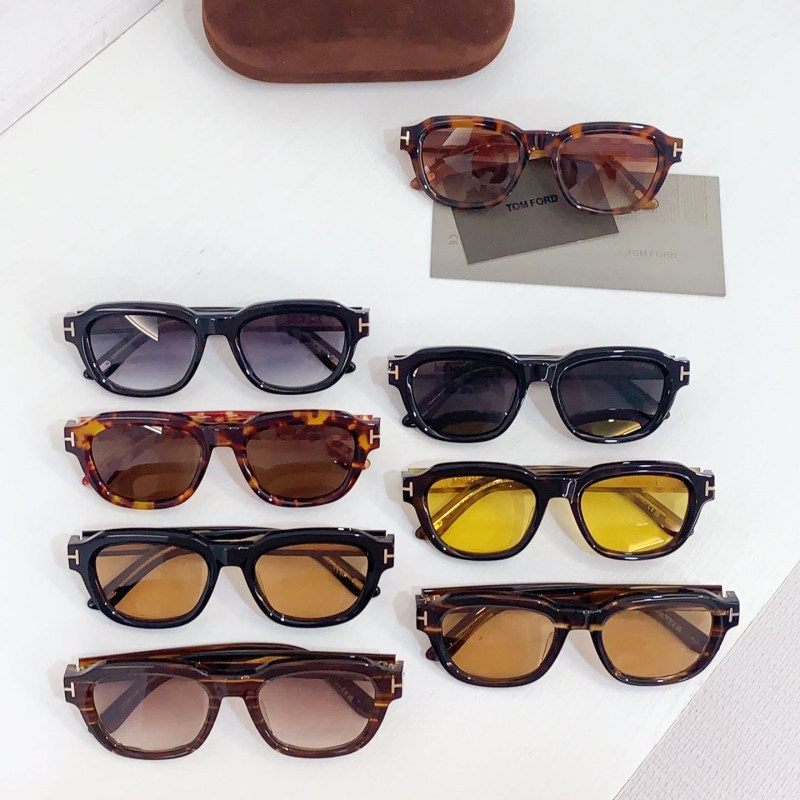 TOM FORD